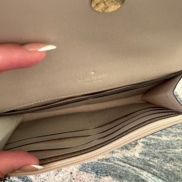 Kate spade wristlet/wallet - Picture 4 of 6